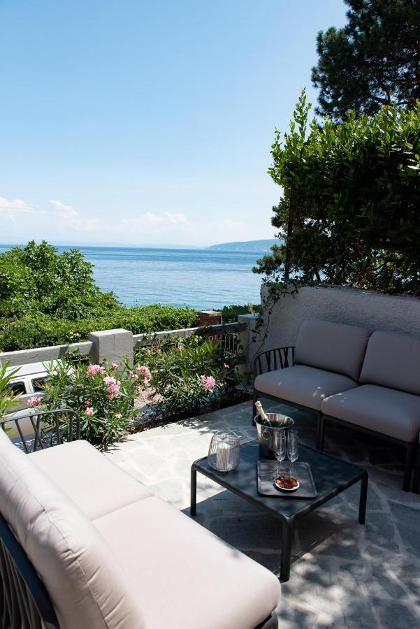 Beachfront Apartment Rosa Del Mar Jardin Мощеничка-Драга Экстерьер фото